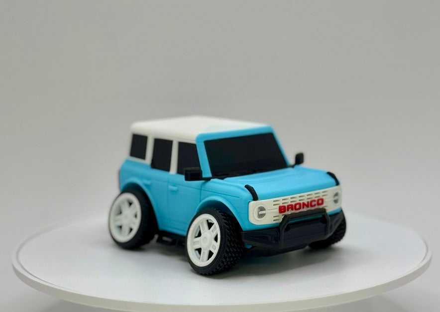 Tooned 4-Door Off-Road SUV 3D Printed Model | Modern Retro 4x4 Truck Style | Soft & Hard Top Options | Adventure Desk Decor