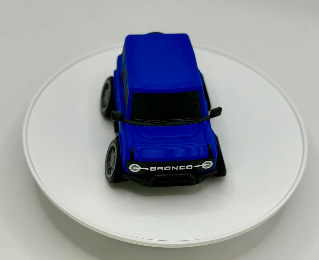Tooned 4-Door Off-Road SUV 3D Printed Model | Modern Retro 4x4 Truck Style | Soft & Hard Top Options | Adventure Desk Decor