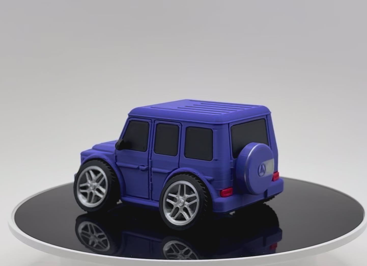 3D Printed Luxury Boxy SUV Model | Wide Stance Off-Road Truck | Premium 4x4 Desk Decor | Collector Display